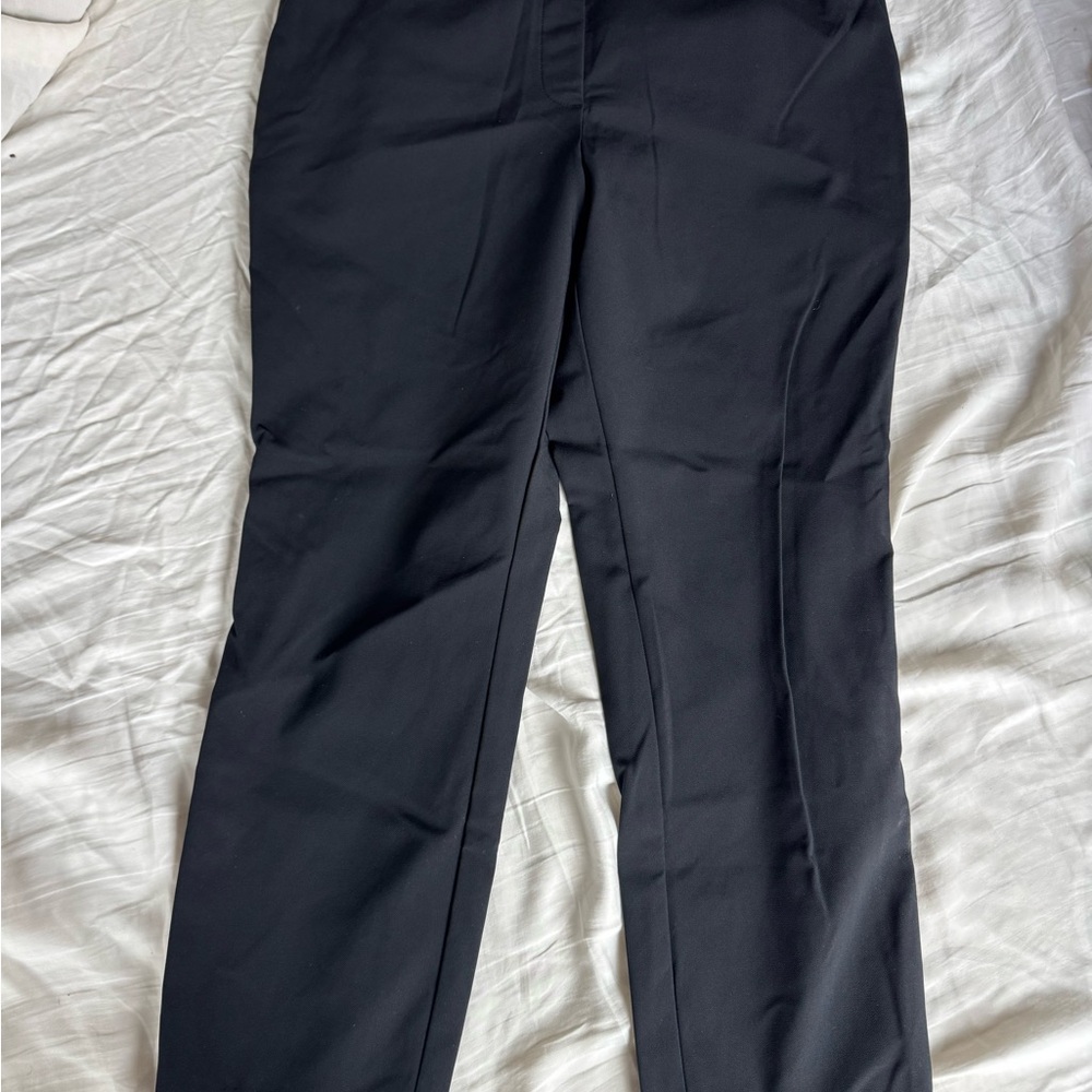 Women’s Black Pants Theory